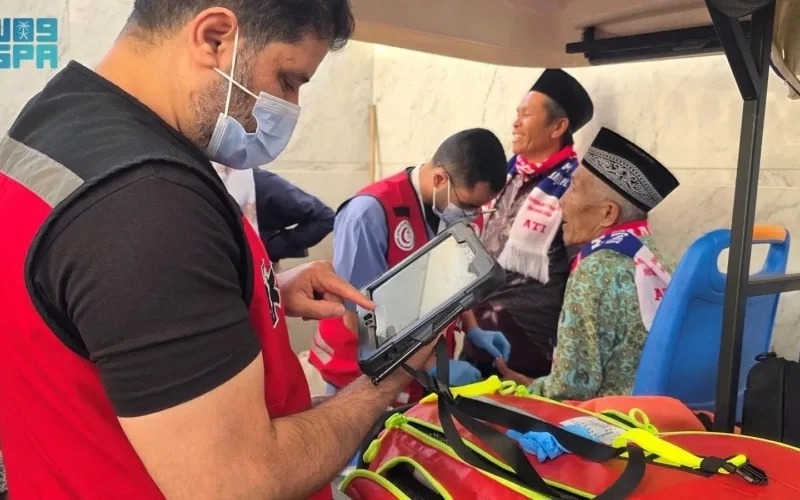 Tim Medis Saudi Selamatkan Jemaah Indonesia yang Alami Henti Jantung di Masjid Nabawi